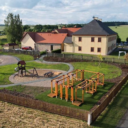 Penzion na Faře Dubenec Esterno foto