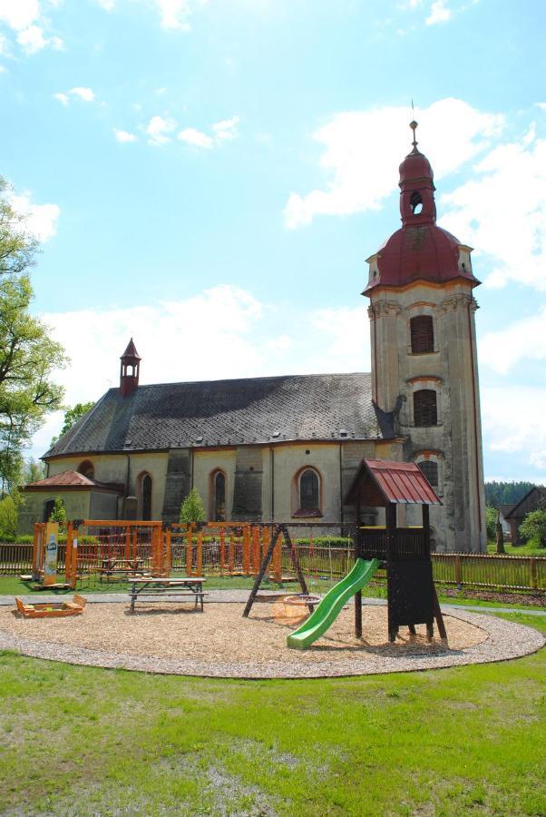 Penzion na Faře Dubenec Esterno foto