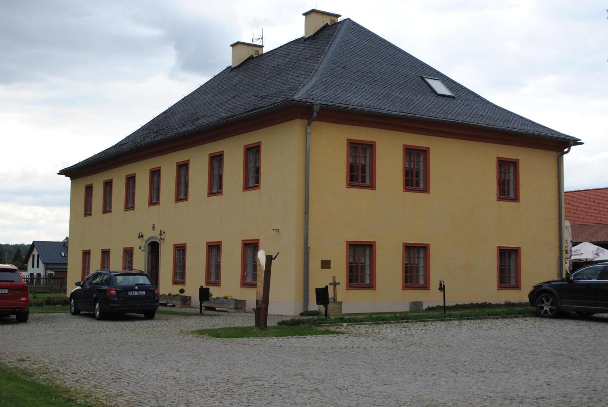 Penzion na Faře Dubenec Esterno foto